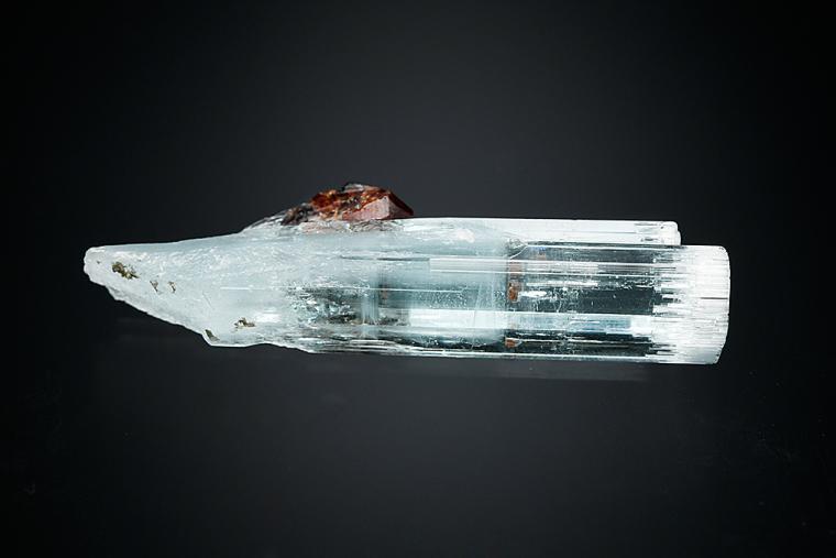 SPESSARTINE on BERYL var. Aquamarine
