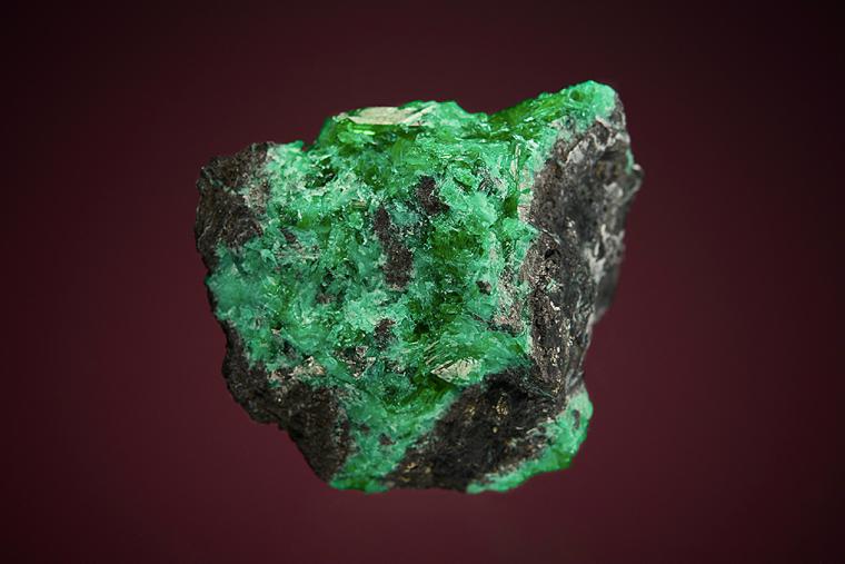 ZINCOLIVENITE WITH SCHULTENITE