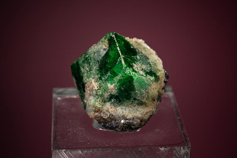 GROSSULAR var. Tsavorite