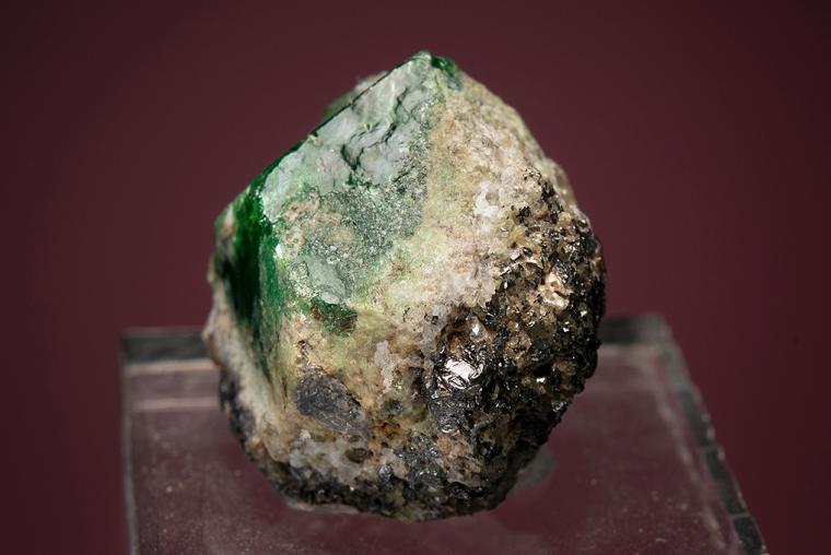 GROSSULAR var. Tsavorite