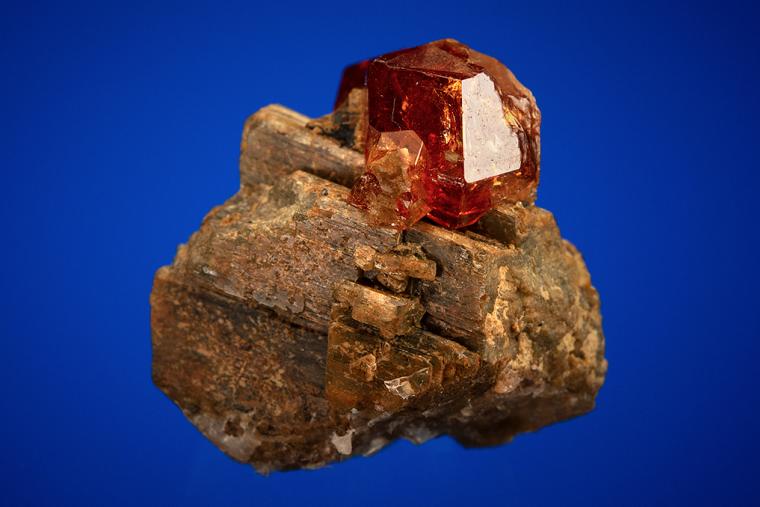 GROSSULAR