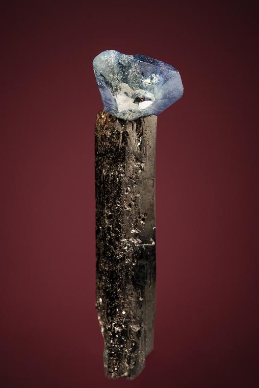 BENITOITE on NEPTUNITE