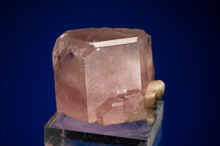 FLUORAPATITE