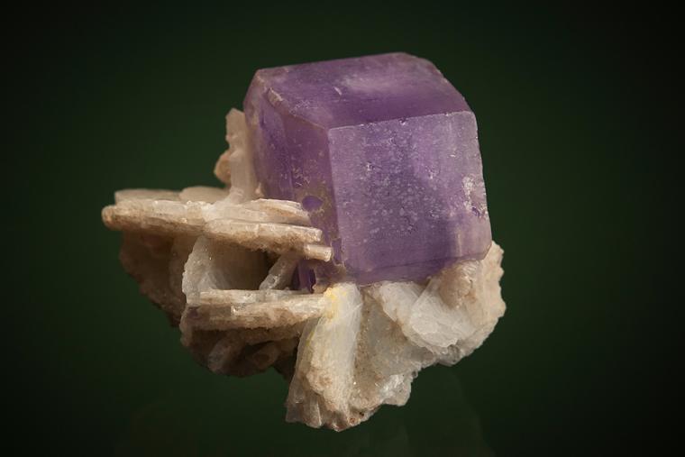 FLUORAPATITE