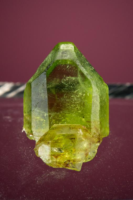 FORSTERITE var. Peridot