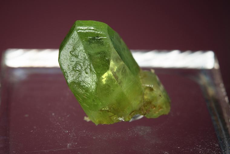 FORSTERITE var. Peridot