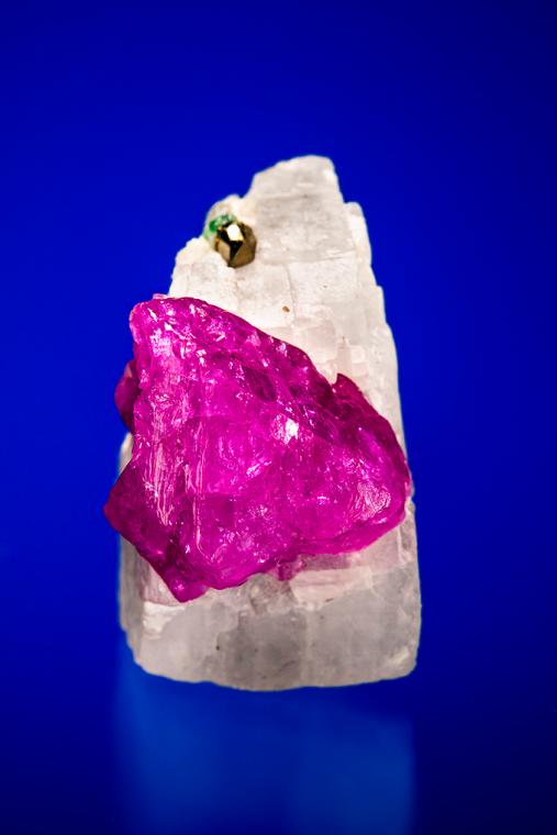 CORUNDUM var. RUBY