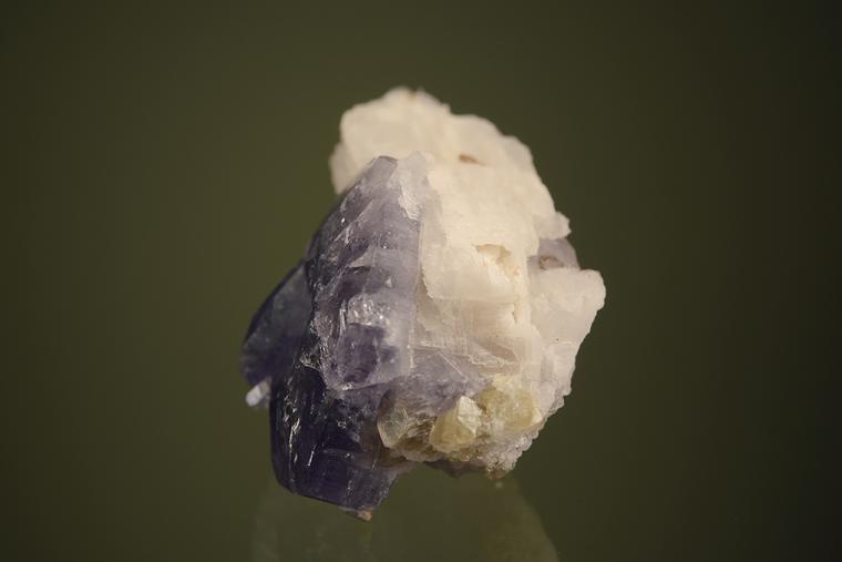 FLUORAPATITE