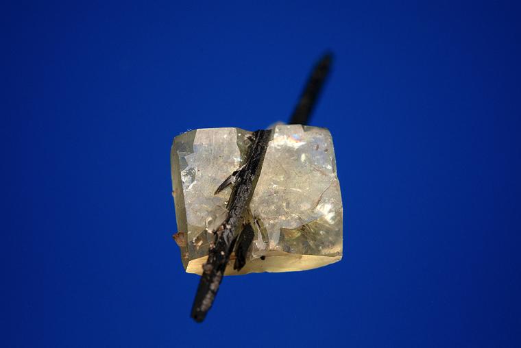 LEUCOPHANITE on AEGIRINE