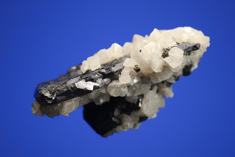 GALENA (SPINEL law twin) with DOLOMITE