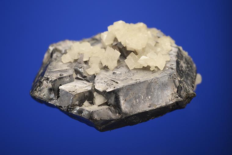 GALENA (SPINEL law twin)