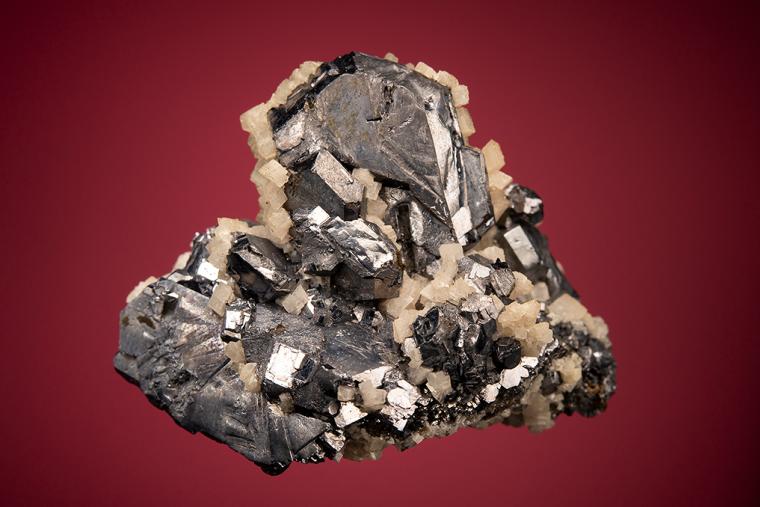 GALENA (SPINEL law twin) with DOLOMITE