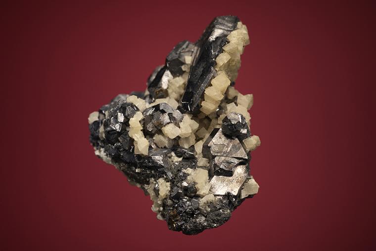 GALENA (SPINEL law twin) with DOLOMITE