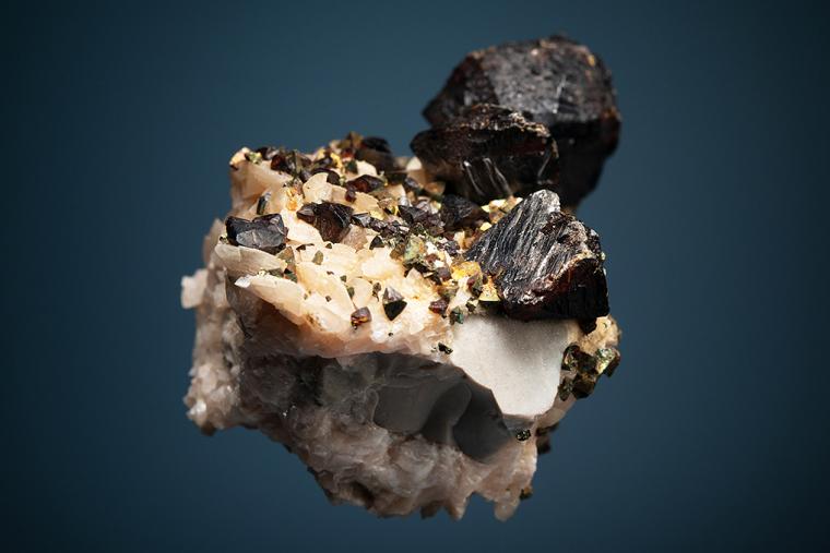 SPHALERITE with CHALCOPYRITE on DOLOMITE