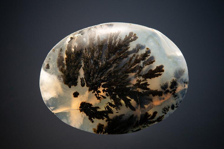 QUARTZ var. Plume Agate