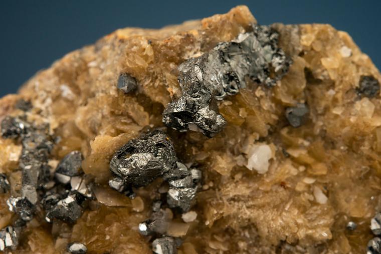 TETRAHEDRITE on SIDERITE