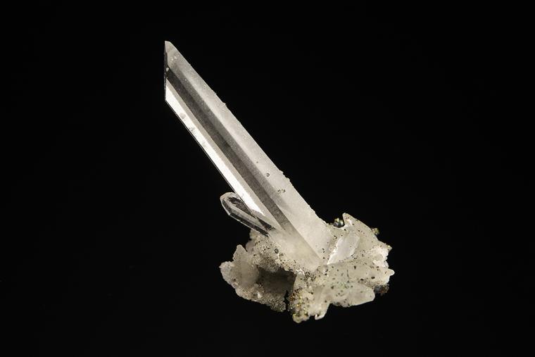 QUARTZ with CHALCOPYRITE, CALCITE and DOLOMITE