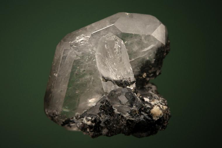 FLUORAPATITE with STANNITE