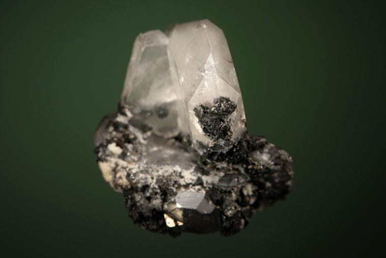 FLUORAPATITE with STANNITE