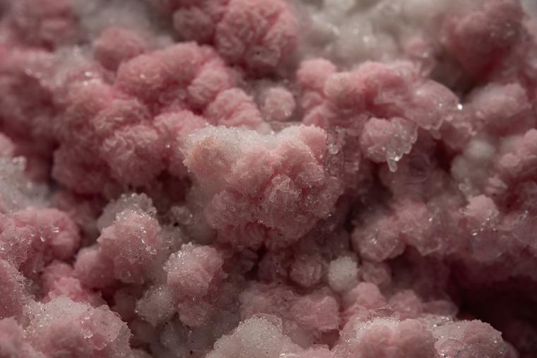 RHODOCHROSITE on QUARTZ