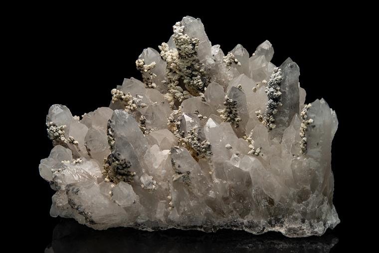 CALCITE on QUARTZ