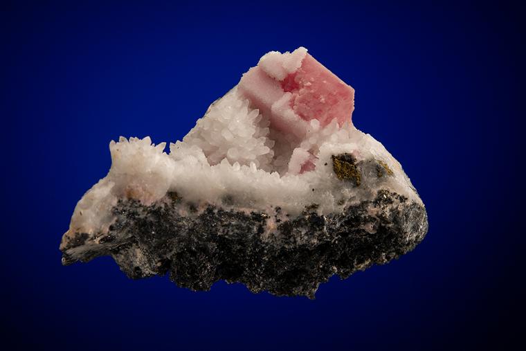 RHODOCHROSITE on QUARTZ