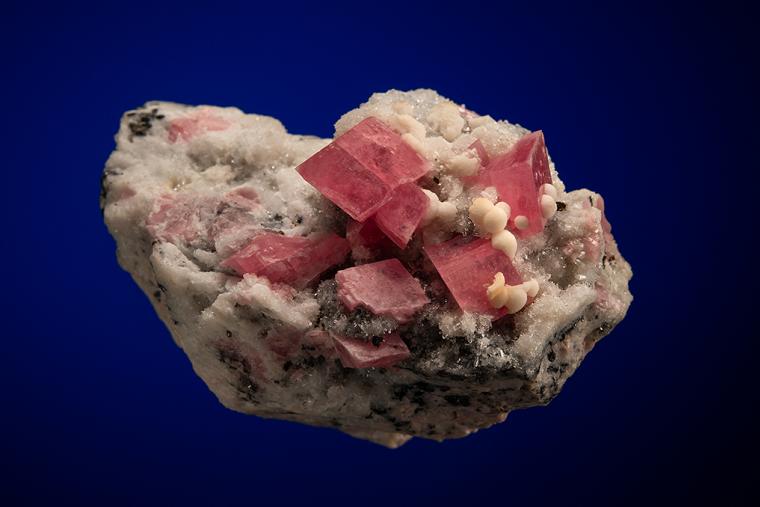 RHODOCHROSITE on QUARTZ
