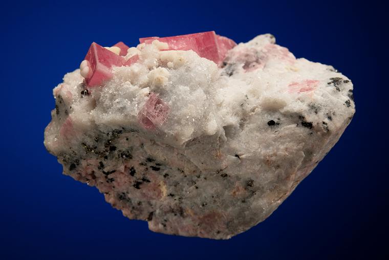 RHODOCHROSITE on QUARTZ