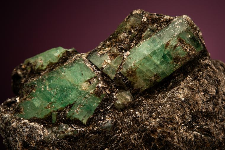 BERYL var. Emerald