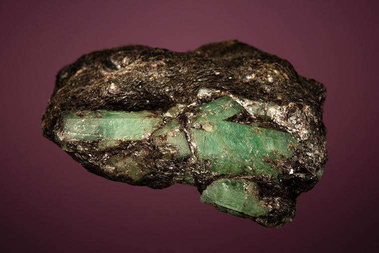 BERYL var. Emerald