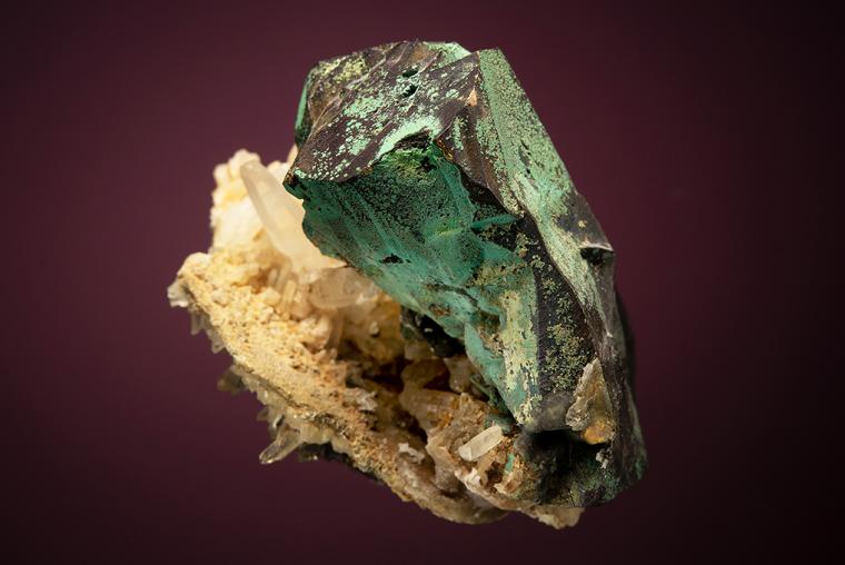 CHALCOPYRITE on QUARTZ