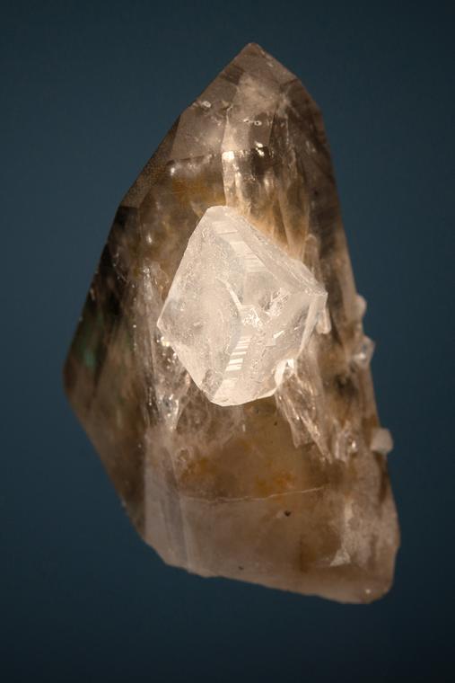 PHENAKITE on QUARTZ var. Smoky