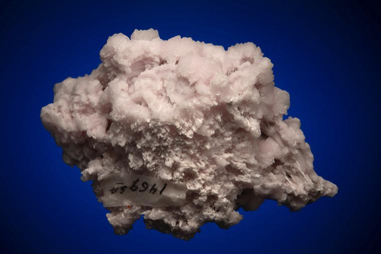 CALCITE var. manganoan after KUTNAHORITE