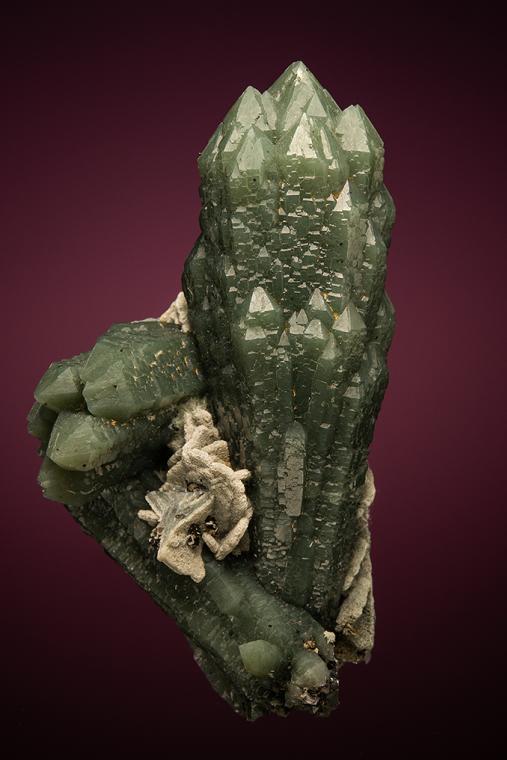 QUARTZ var. Prase with DOLOMITE