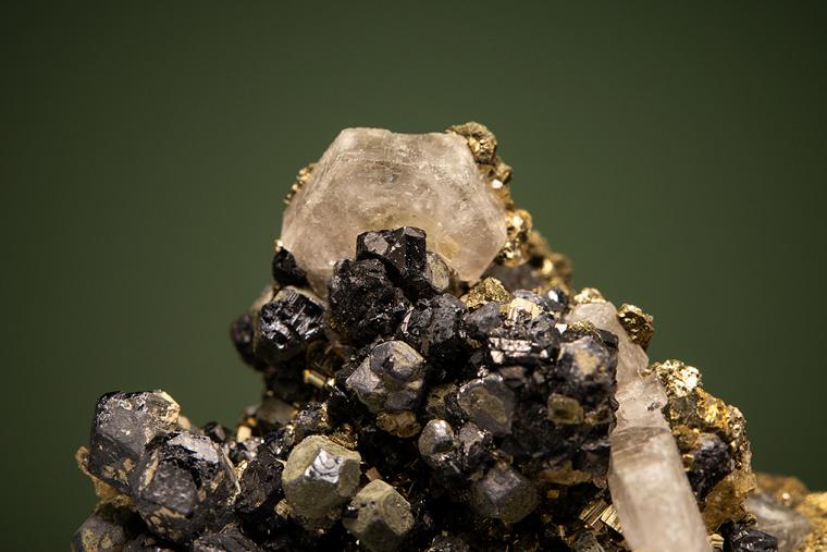 FLUORAPATITE with BARITE and GALENA on PYRITE