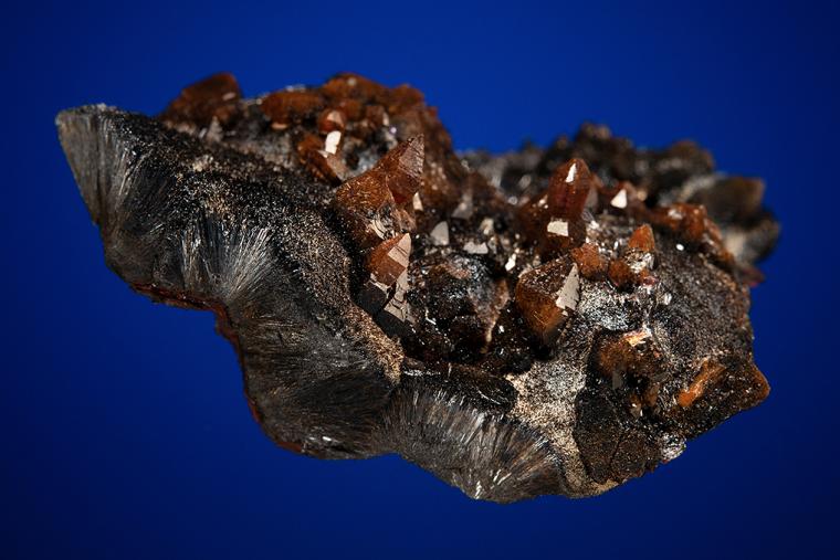 QUARTZ var. Onegite on GOETHITE