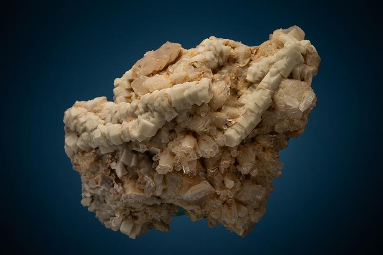 FLUORAPATITE on QUARTZ