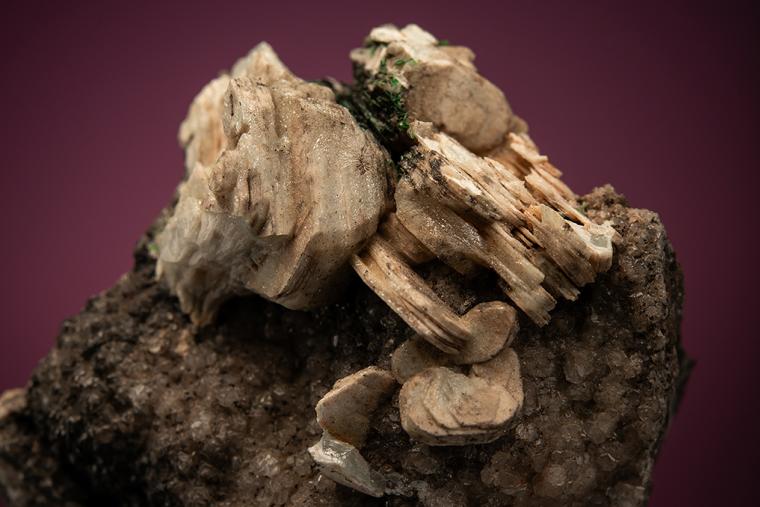 HYDROCERUSSITE with CREDNERITE and MALACHITE